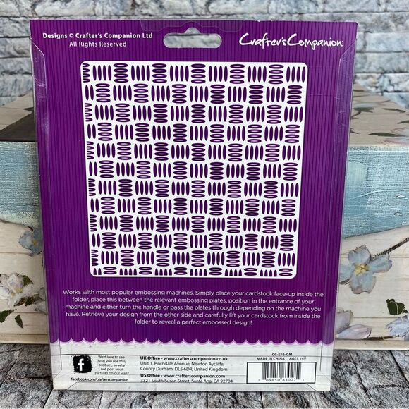 Crafters Companion NWT 6" x 6" Embossing Folder Gun Metal Design 1 Piece - Picture 2 of 5